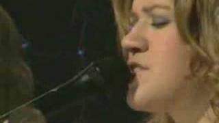 Breakaway Live Acoustic  Vh1  Kelly Clarkson [upl. by Anomar]