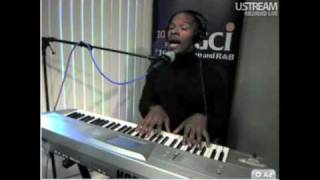 Jamie Foxx Sings to Bioncé Foxx [upl. by Euginom]