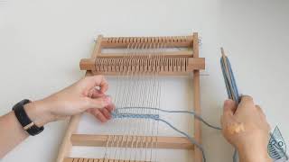 Weaving mini tutorial 1 PLAIN WEAVE [upl. by Home505]