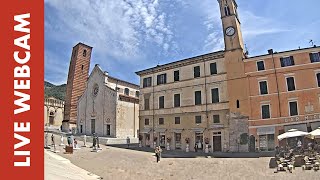 Webcam Pietrasanta LU  Vista su Piazza del Duomo [upl. by Paugh212]