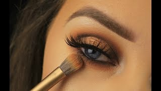 URBAN DECAY NAKED HONEY TUTORIAL  SPOTLIGHT EYE  EIMEAR MCELHERON [upl. by Thetisa]