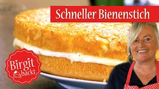 Schneller Bienenstich mit VanillepuddingSahneFüllung [upl. by Schwarz441]