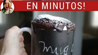 TORTA EN TAZA DE CHOCOLATE sin azúcar y MUY fácil [upl. by Ylenaj]