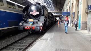 Locomotive à vapeur 241P17 en gare de Lyon Perrache [upl. by Bandeen]