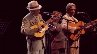 Compay Segundo  Chan Chan Live Olympia París 1998 [upl. by Aivart]