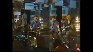 The Housemartins  Build live  Dec11 1987 [upl. by Lacagnia824]