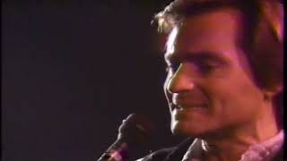 Marty Balin sings “Hearts” Live at the Improv [upl. by Urana70]