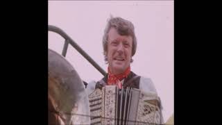 quotThe Combine Harvesterquot  The Wurzels ORIGINAL PROMO FILM [upl. by Marybeth]