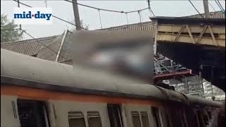 WARNING GRAPHIC Man atop Mumbai local gets electrocuted [upl. by Sapers]